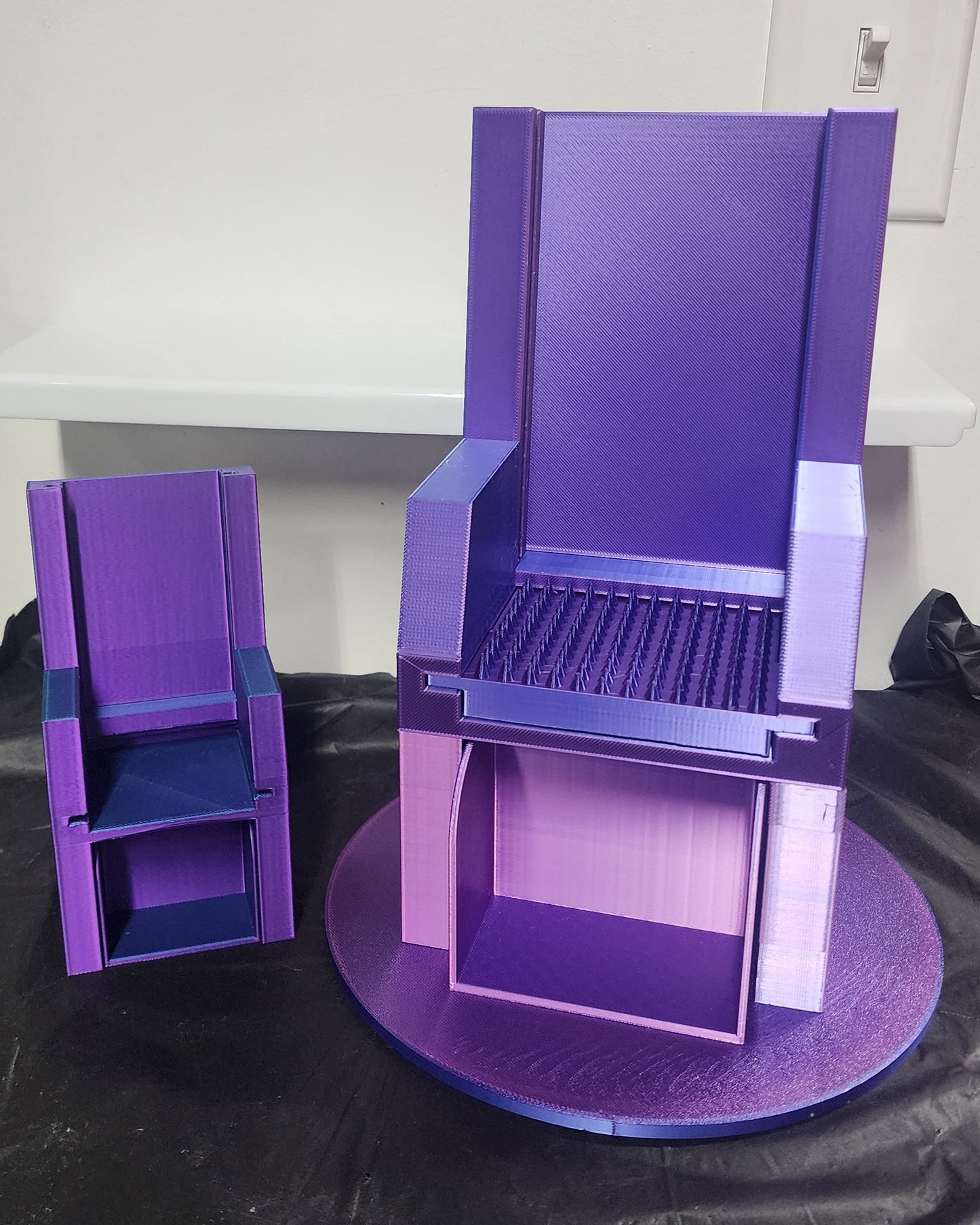 Taboo Tiny Chair - Gradient