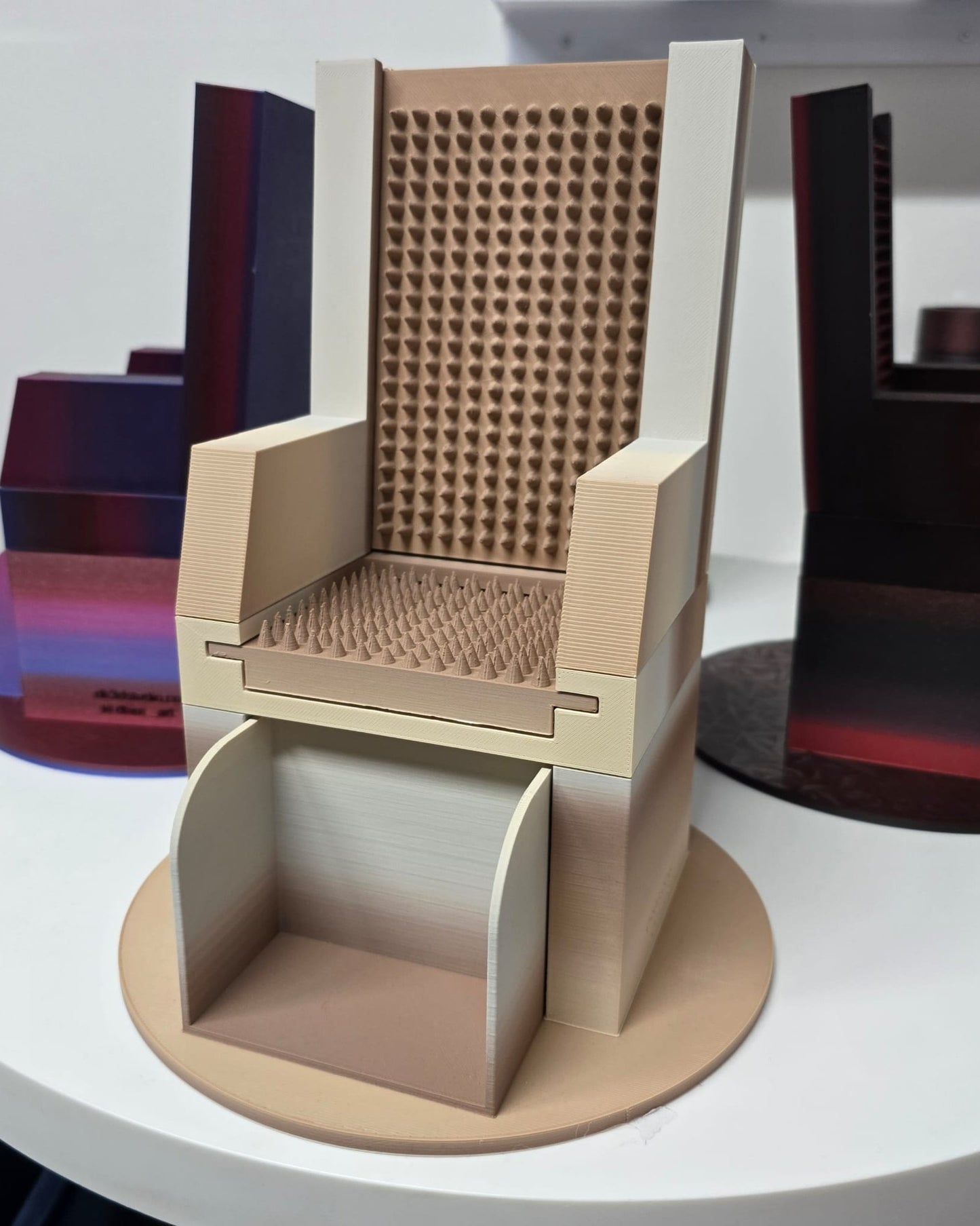 Taboo Tiny Chair - Gradient